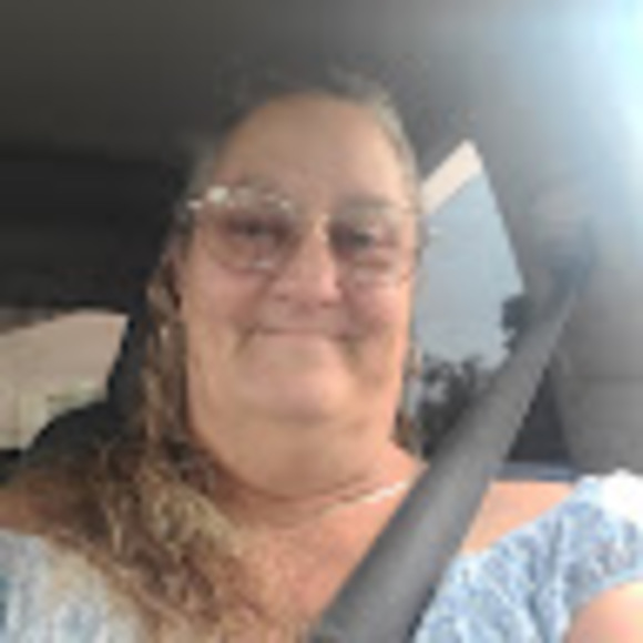 Meet your Posher, Jana - Picture 1 of 1